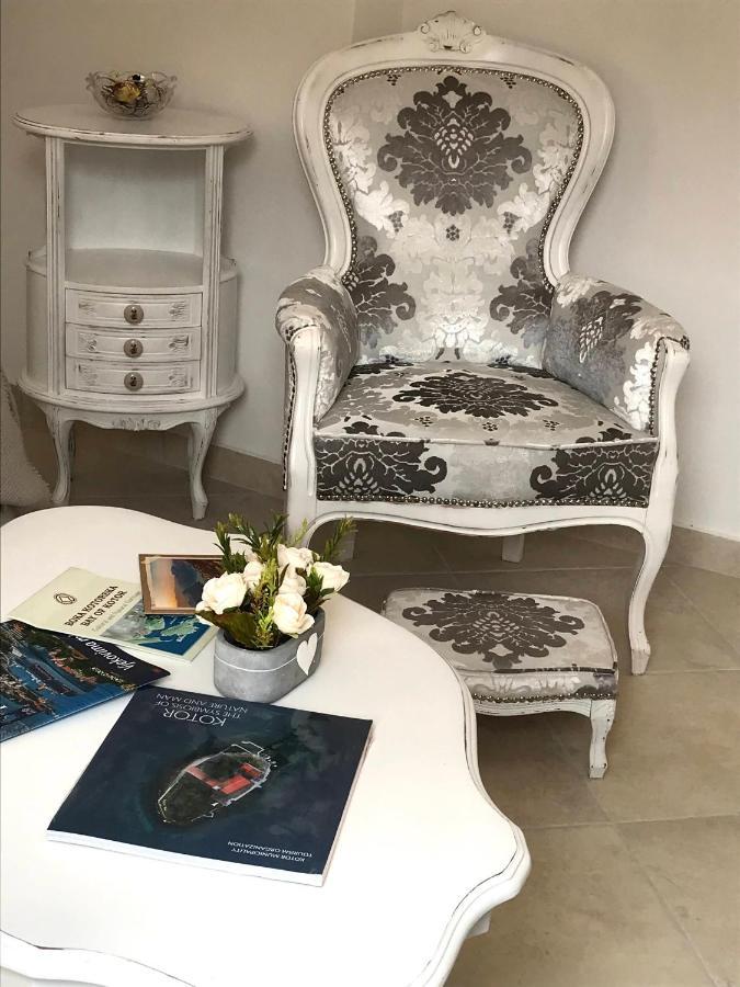 New Renovated Old Town Martiva Apartment Kotor Bagian luar foto