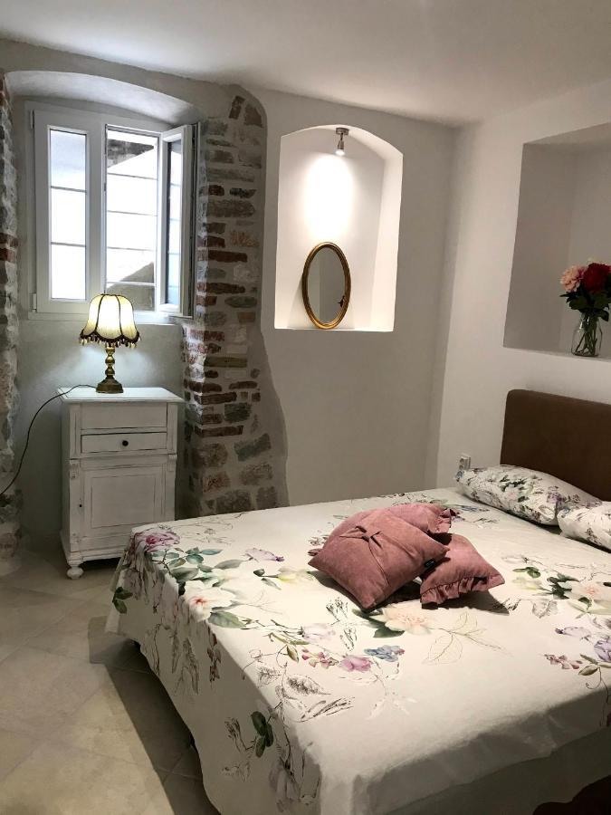 New Renovated Old Town Martiva Apartment Kotor Bagian luar foto