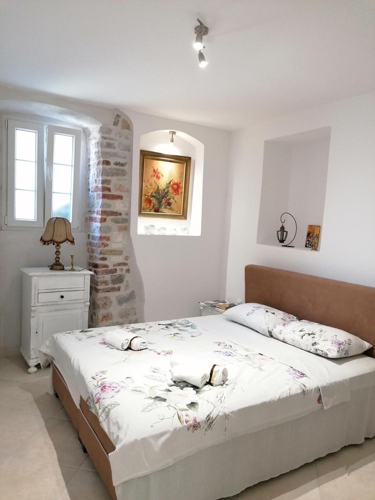 New Renovated Old Town Martiva Apartment Kotor Ruang foto