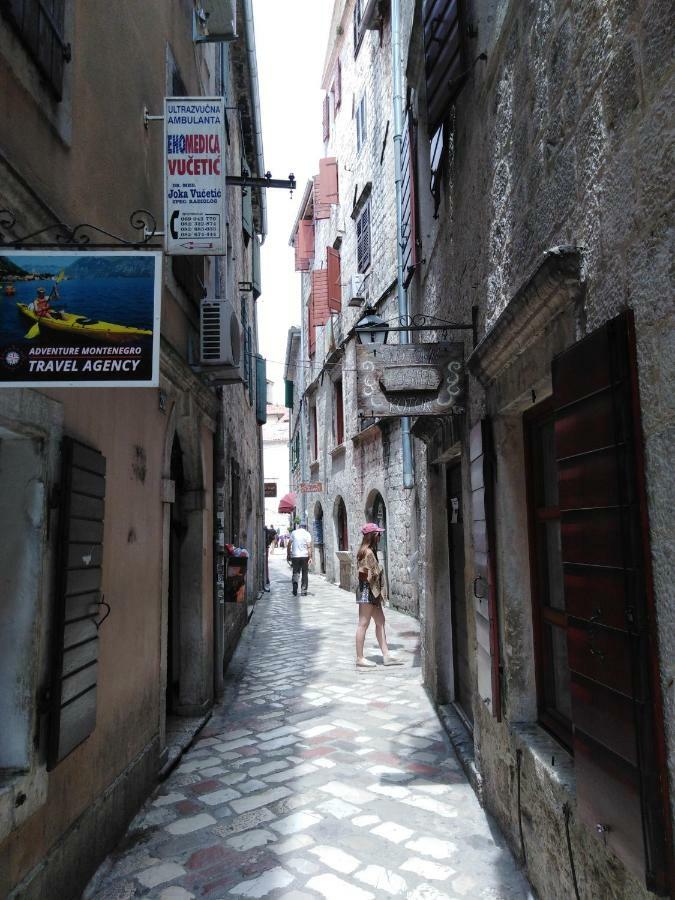 New Renovated Old Town Martiva Apartment Kotor Bagian luar foto