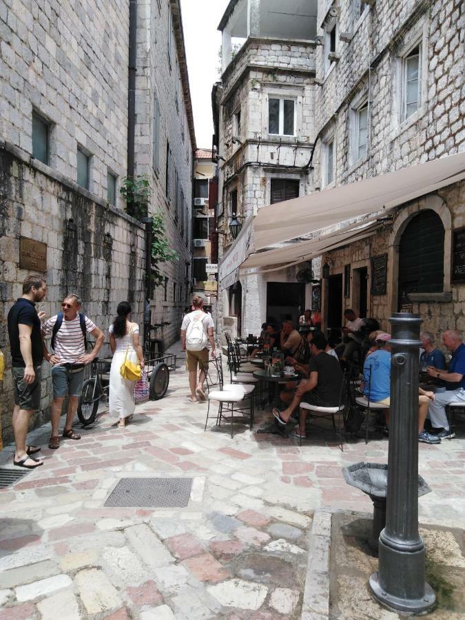 New Renovated Old Town Martiva Apartment Kotor Bagian luar foto